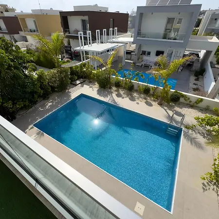 Villa Jasmine With Pool In Universal Paphos